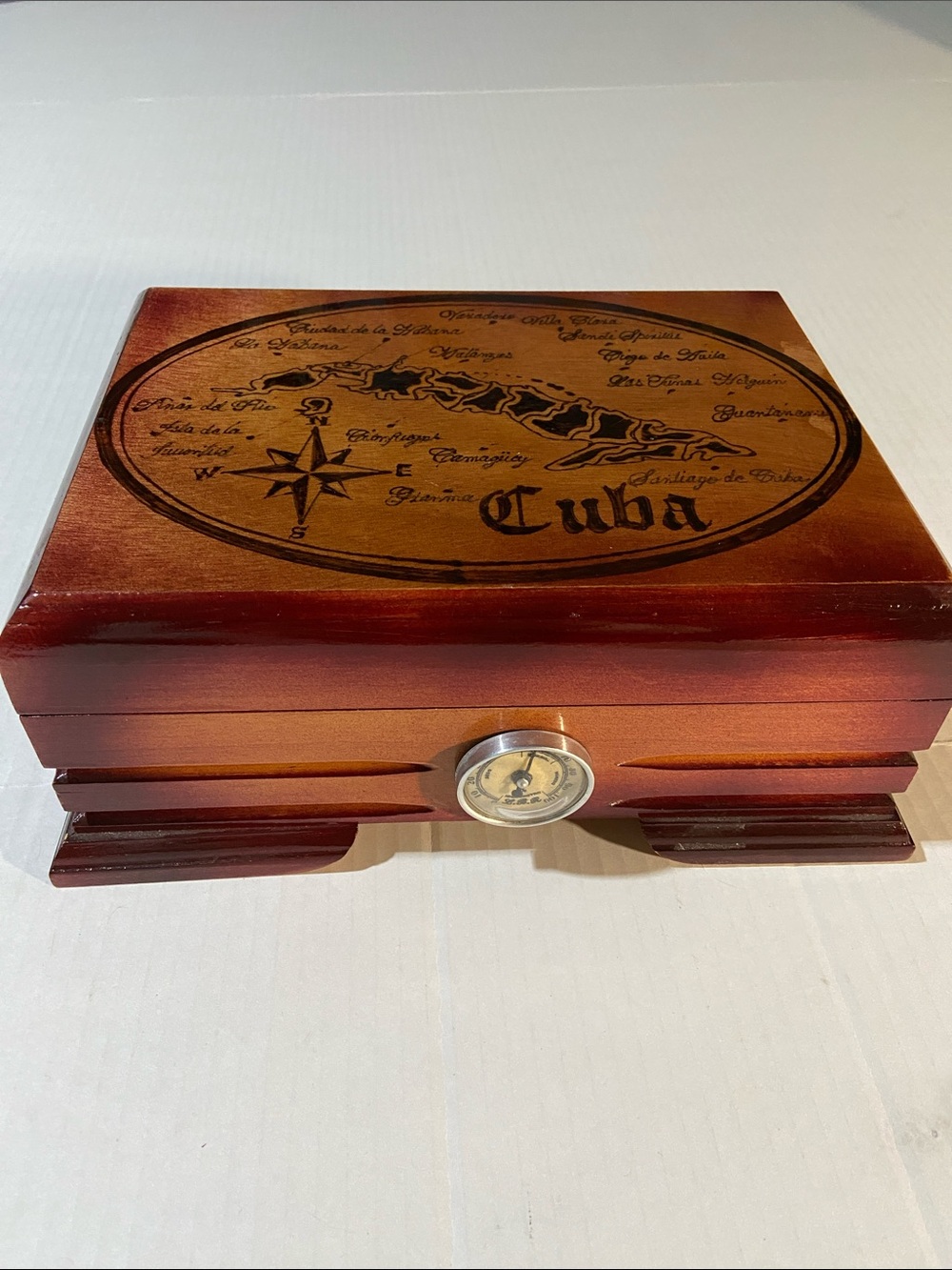 Cuban souvenir humidor box